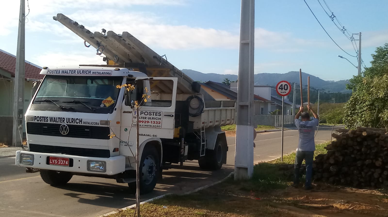 Instalação de poste residencial